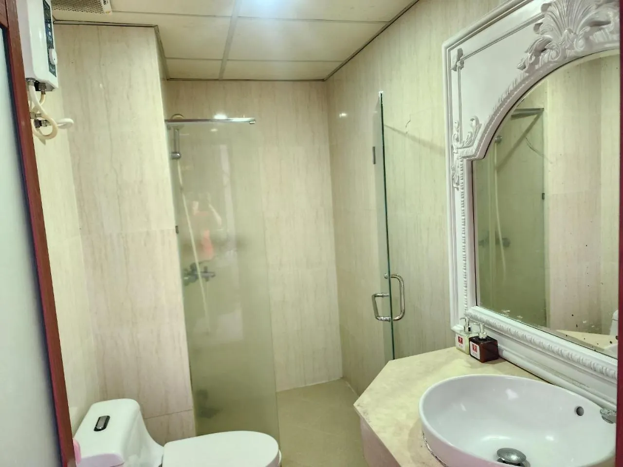 Son Thinh Hotel-Hosted By Thuy.0 Chin Ba Tam Mot Hai Bon Bay Tam Khong Vung Tau 3*,